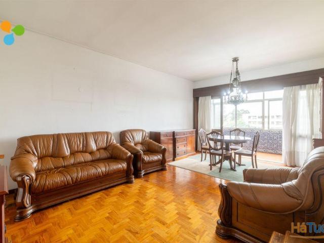Apartamento T3 Venda em Paranhos,Porto | 26074085385