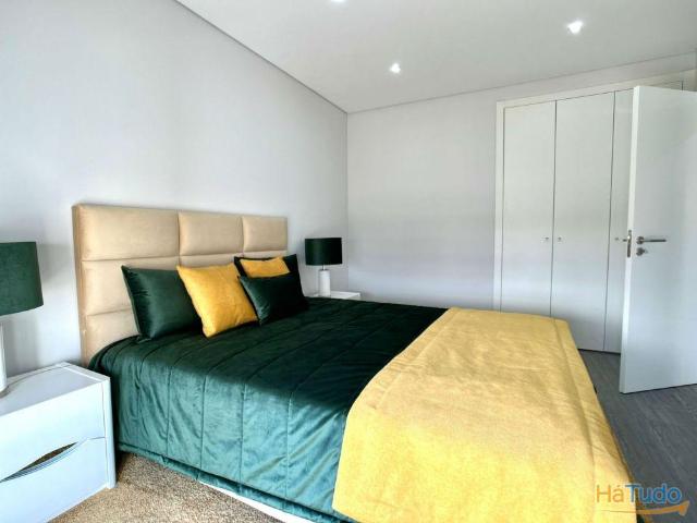 Apartamento T3 Venda em Quelfes,Olhão | 26073917134