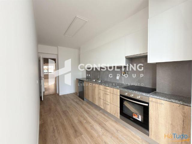 Apartamento T3 Venda em São Domingos de Benfica,Lisboa | 26064088704
