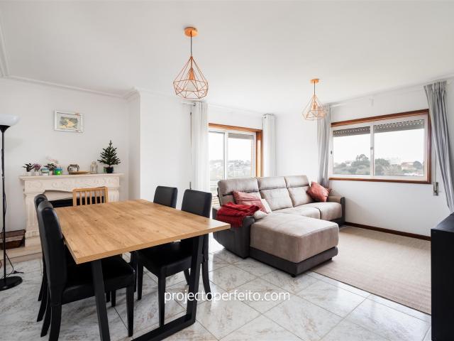 Apartamento T3 Venda em São Félix da Marinha,Vila Nova de Ga. 94m² São Félix Da Marinha