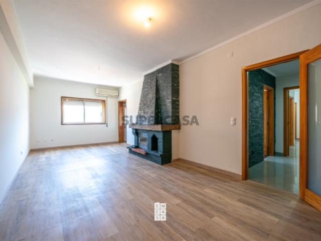 Apartamento T3 Venda em São Pedro de Castelões,Vale de Cambra