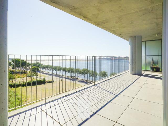 Apartamento T3 Venda em Santa Marinha e São Pedro da Afurada. 132m² Vila Nova De Gaia Santa Marinha