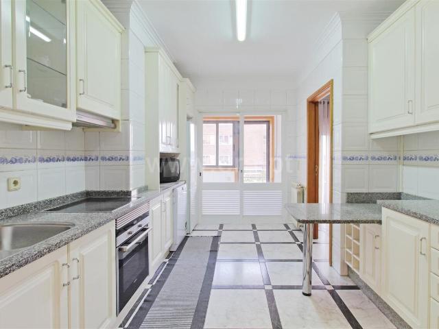 Apartamento T3 / Vila Nova de Gaia, Mafamude e Vilar do Paraíso