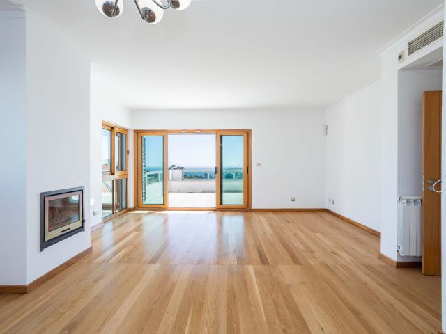 Apartamento T3 | Vista Mar Frontal | Dois Terracos | Condominio Fechado | Estoril, Cascais