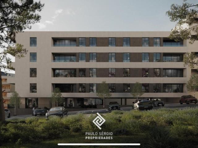 Apartamento T3 a apenas 900 metros da Praia de Salgueiros, e. 139m² Canidelo