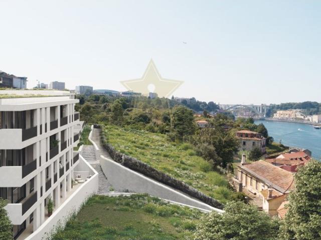 Apartamento T3 á beira do rio Douro!