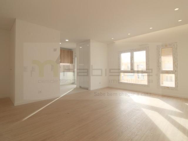 Apartamento T3 a estrear no Alto do Mação