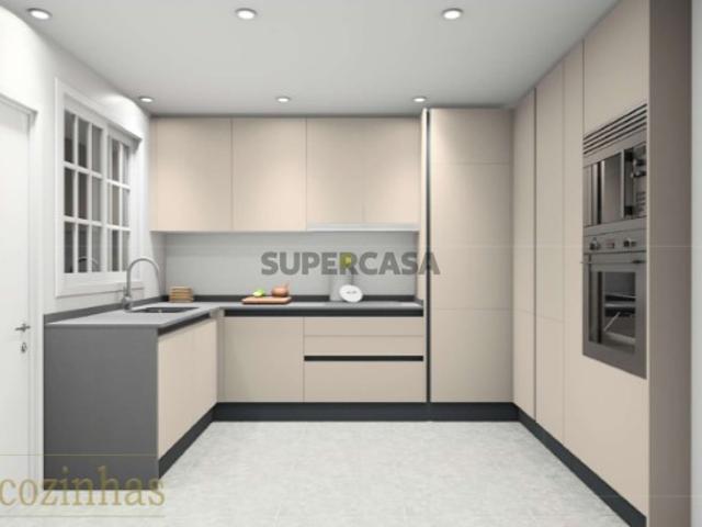Apartamento T3 à Venda com Cozinha Equipada, Ar Condicionado e Garagem