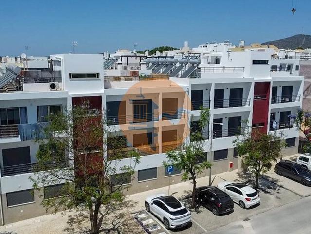 Apartamento T3 à venda em Moncarapacho, concelho de Olhão, Faro, Portugal