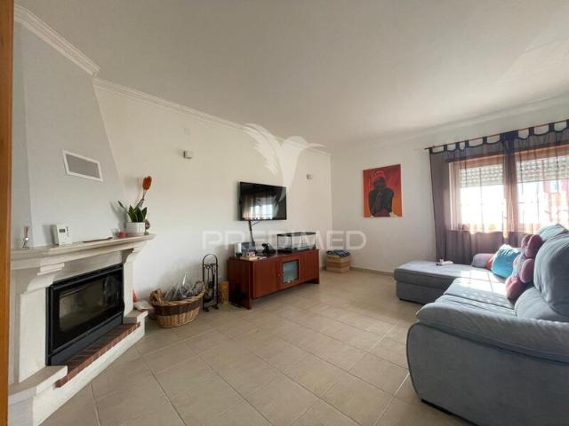 Apartamento T4 à venda em Nossa Senhora do Pópulo, concelho de Caldas da Rainha, Leiria, Portugal
