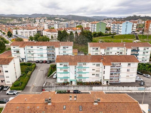 Apartamento T3 à venda em Bairro Norton de Matos