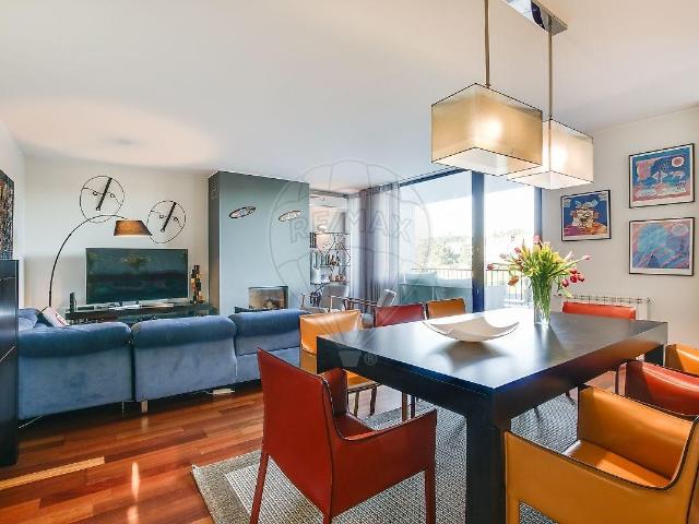 Apartamento T3 à venda em Belas Club de Campo 199m² Sintra Santa Maria E São Miguel