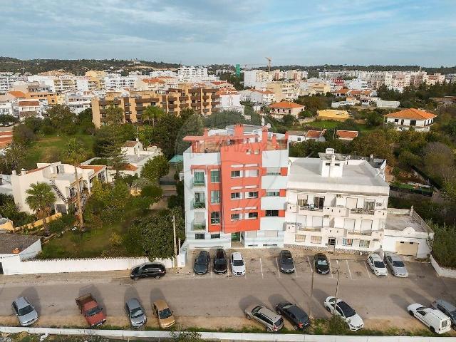 Apartamento T3 à venda em Cabeço de Mestre 112m² Loulé São Clemente