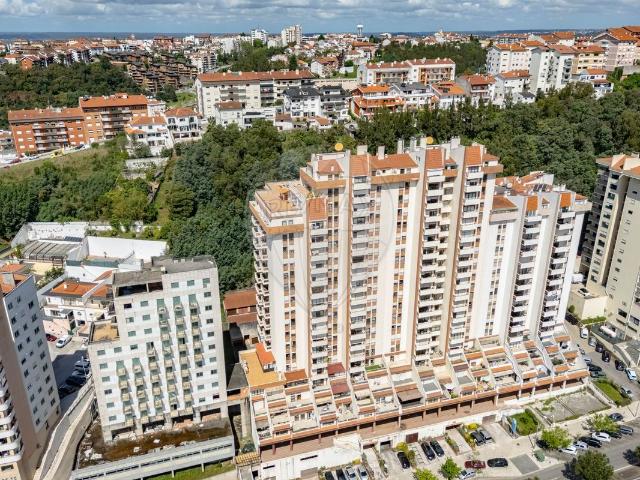 Apartamento T3 à venda em Coimbra