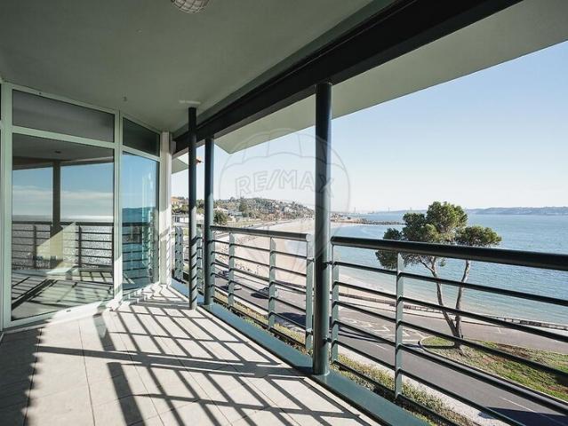 Apartamento T3 à venda em concelho de Oeiras, Lisboa, Portugal