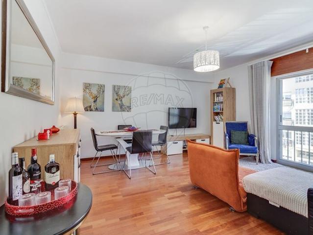 Apartamento T3 à venda em concelho de Oeiras, Lisboa, Portugal