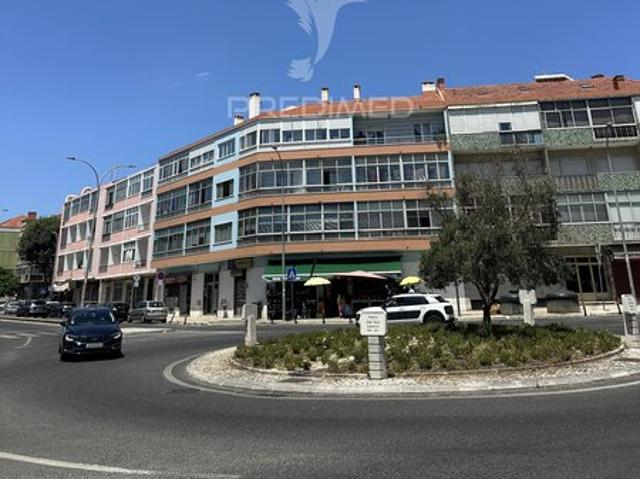 Apartamento T3 à venda em concelho de Amadora, Lisboa, Portugal