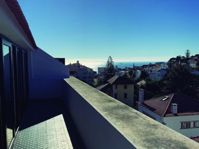 Apartamento T3 à venda em Monte Estoril, Estoril, concelho de Cascais, Lisboa, Portugal