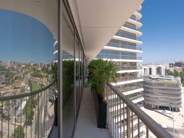 Apartamento T3 à venda em Praça de Espanha, Campolide, concelho de Lisboa, Lisboa, Portugal