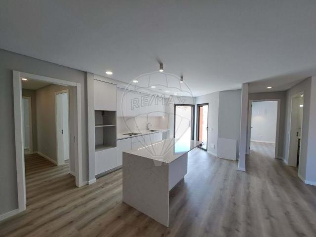 Apartamento T3 à venda em Praia da Areia Branca 148m² da Lourinhã e Atalaia