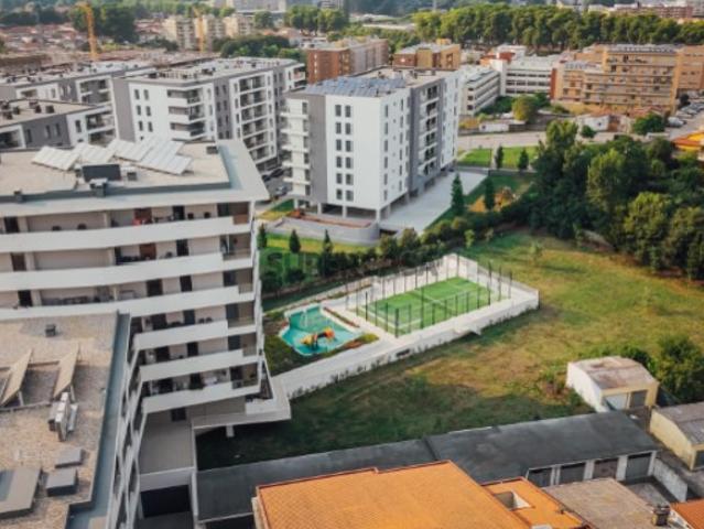 Apartamento T3 à venda em RAMALDE, Porto