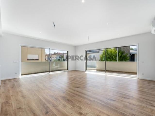 Apartamento T3 à venda Ramalde, Porto