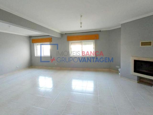 Apartamento T3 a 2 minutos da Estação de Comboios da Azambuja