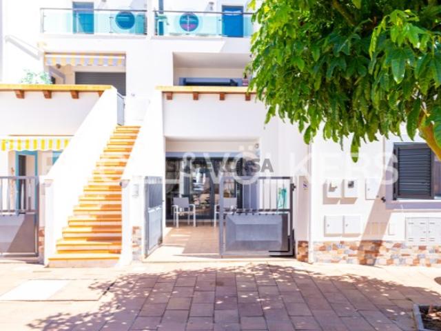 Apartamento T3 a 600m da praia da Manta Rota