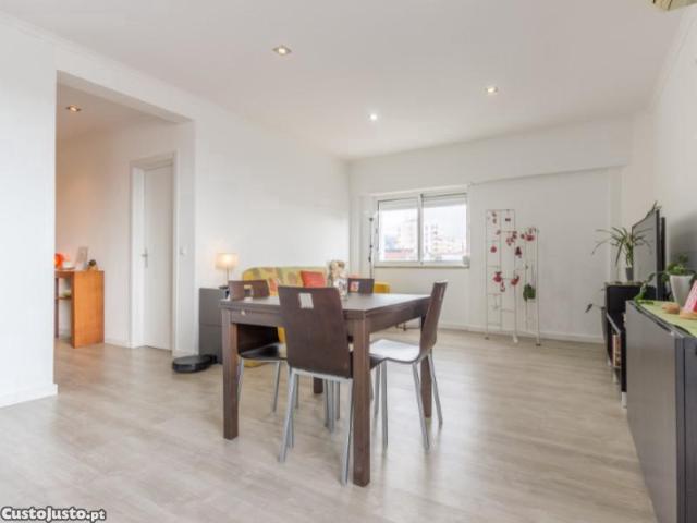 Apartamento T3 Almada