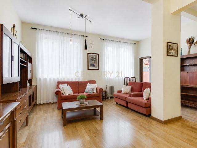 Apartamento T3 Arrendado em Arroios, Lisboa