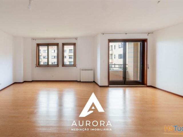 Apartamento T3 Arrendamento em Anta e Guetim,Espinho | 26074093566