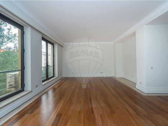 Apartamento T3, Avenidas Novas, Lisboa | BPI Expresso Imobiliário