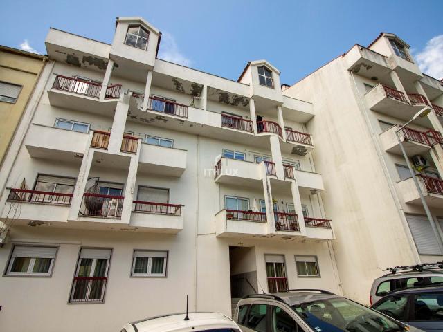 Apartamento T3, Bairro S. João da Carreira, Viseu