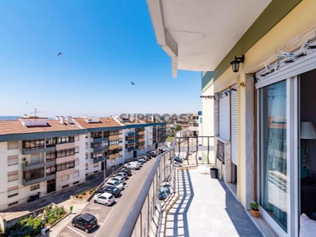 APARTAMENTO T3 BONS DIAS C/VARANDA Ramada