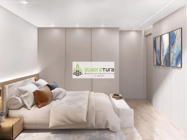Apartamento T3 C/ Aproveitamento de SÓTÃO | 2 Lugar de Garagem | BONFIM