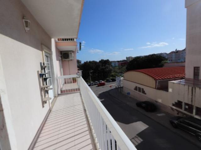Apartamento T3 c/ arrecadação, Seixal
