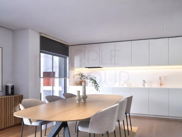 APARTAMENTO T3 C/ GARAGEM SEIXAL