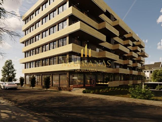 Apartamento T3 c/ varanda