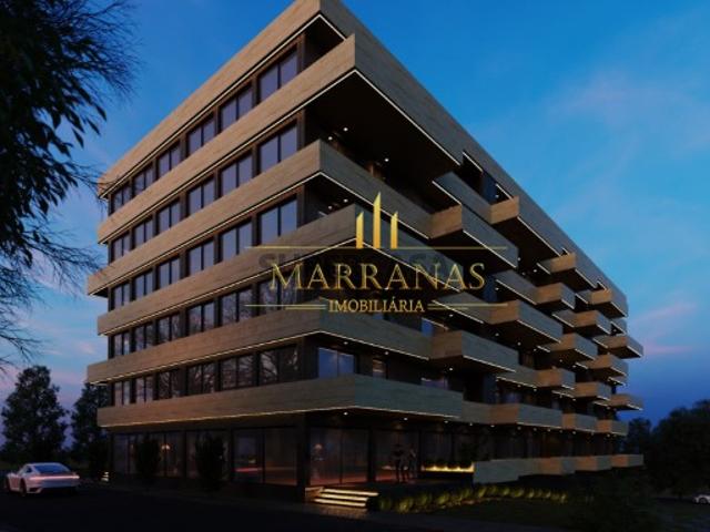 Apartamento T3 c/ varanda