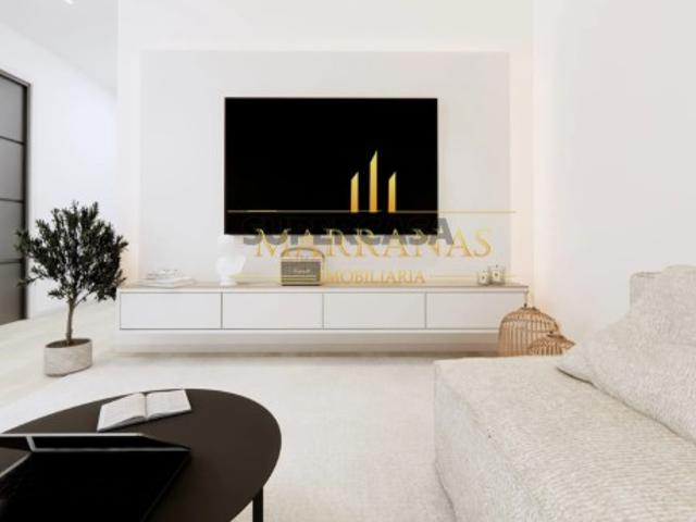 Apartamento T3 c/ varanda