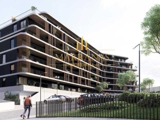 Apartamento T3 c/ varanda