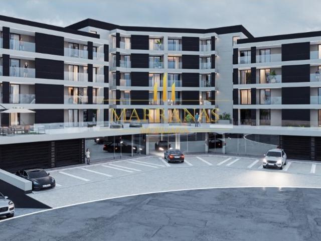 Apartamento T3 c/ varanda