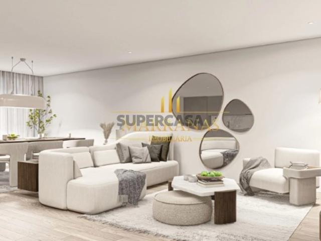 Apartamento T3 c/ varanda
