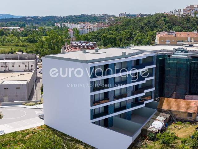 Apartamento T3 c/ Varanda | Centro