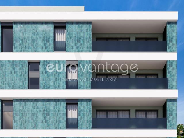 Apartamento T3 c/ Varanda | Centro