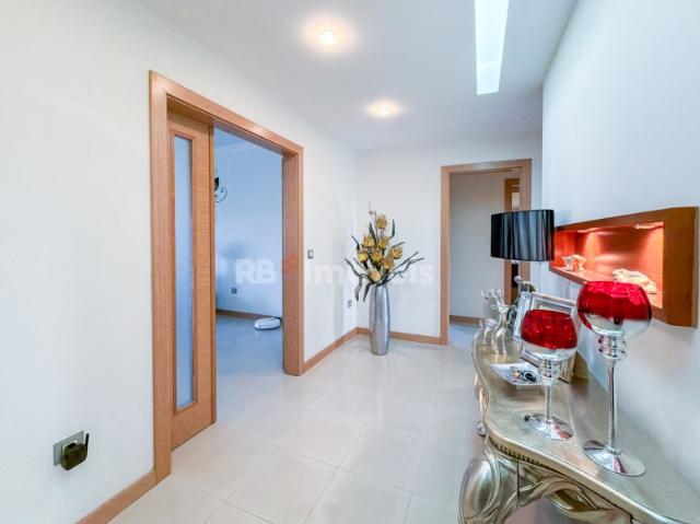 Apartamento T3 c/ Varandas, Garagem, Elevador e Sótão Entroncamento