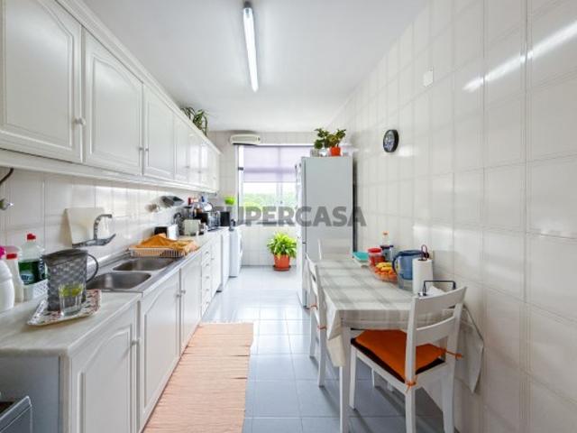 Apartamento T3 c/ 2 Varandas, em Tomar