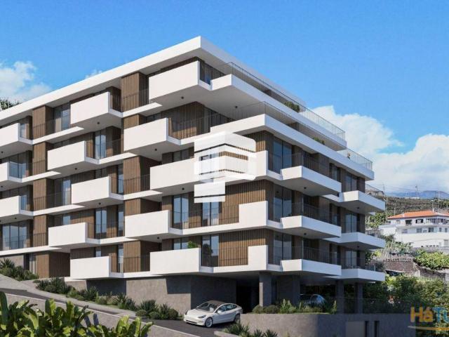 Apartamento T3 Câmara de Lobos | 26064089371