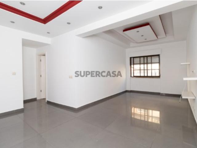 Apartamento T3 Centro a 5 min. da Praia
