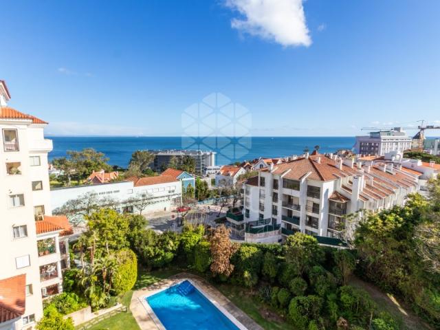 Apartamento T3 Centro Monte Estoril em Condomínio